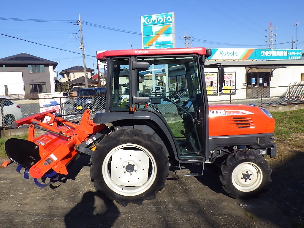 トラクター KT20FQBMAJRF4　キャビン　整備済 写真９